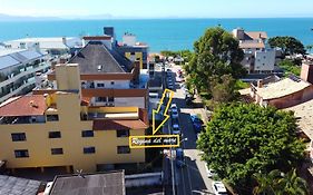 Regina Del Mare Residence Apartamentos completos para até 05 pessoas a 50 metros da praia